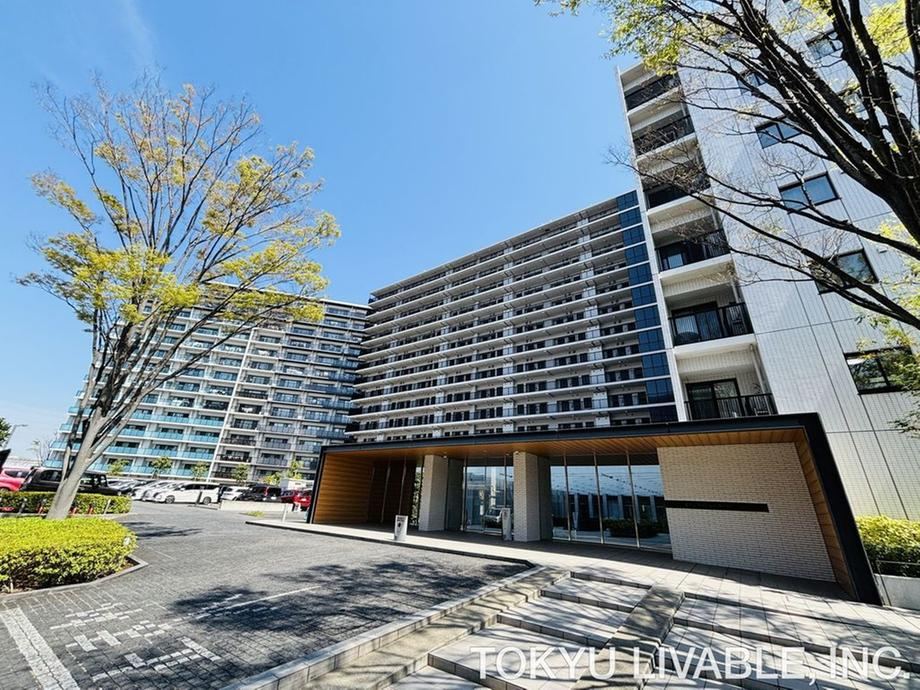 4LDK apartment in Edogawa Ward, Tokyo - Photo 1