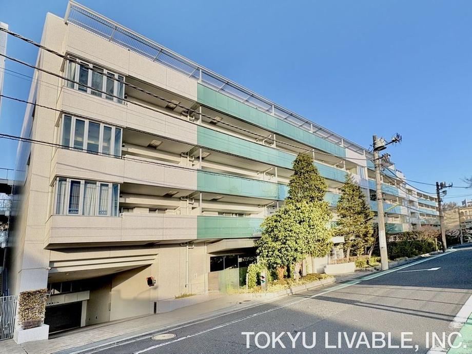 3LDK apartment in Setagaya Ward, Tokyo - Photo 1