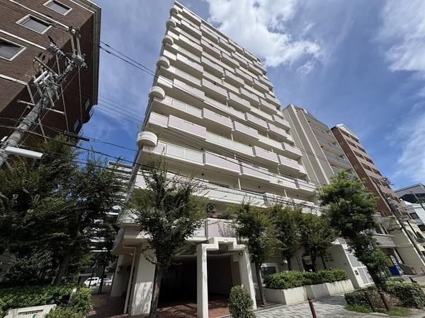 3LDK apartment in Kita Ward, Osaka - Photo 1