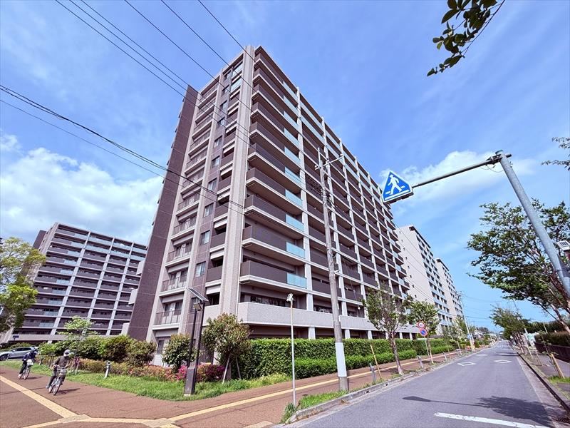 2LDK apartment in Hitachinaka, Ibaraki - Photo 1