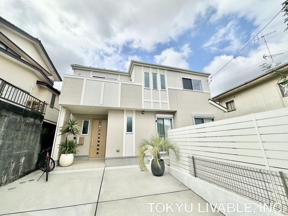 4LDK house in Aoba Ward, Yokohama, Kanagawa - Photo 1