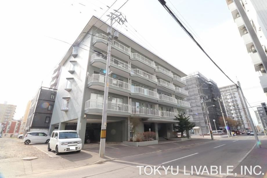 3LDK+S apartment in Chuo Ward, Sapporo, Hokkaido - Photo 1