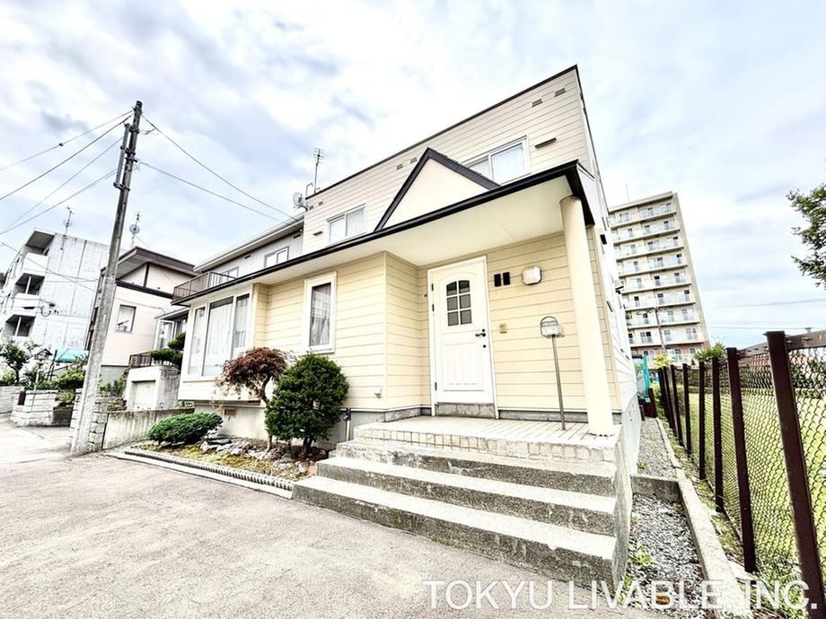 6LDK house in Nishi Ward, Sapporo, Hokkaido - Photo 1
