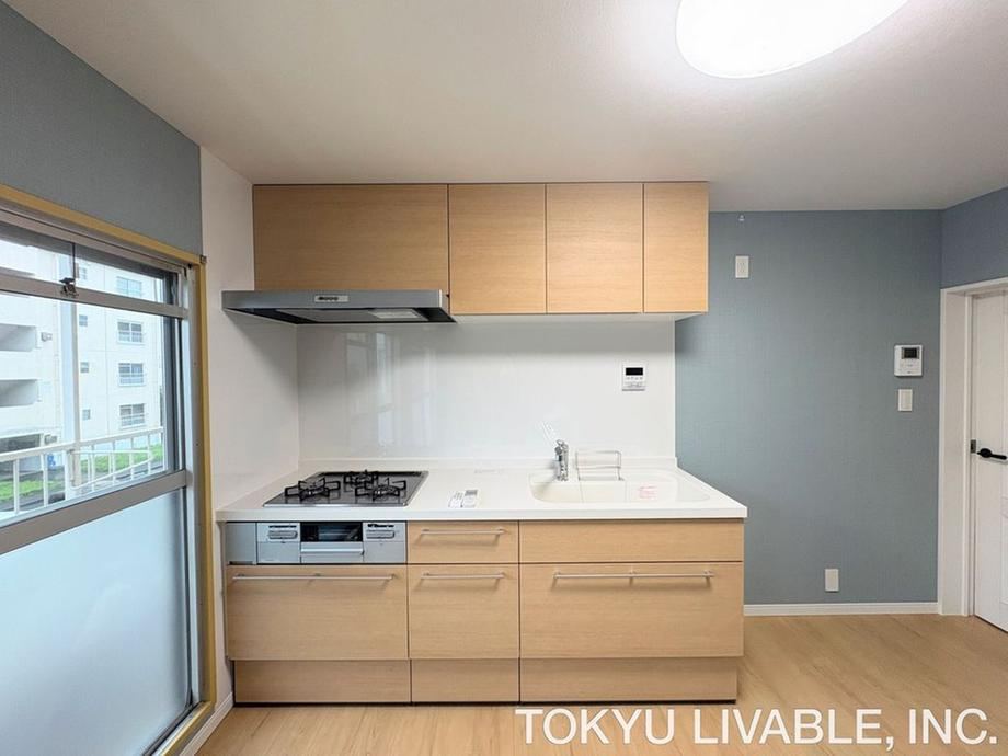 2LDK apartment in Zushi, Kanagawa - Photo 1