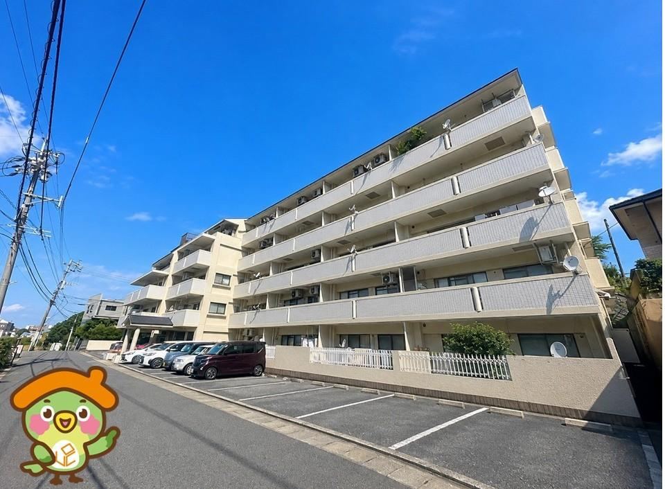 4LDK apartment in Chuo Ward, Fukuoka - Photo 1