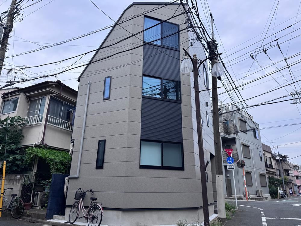 3LDK house in Nakano Ward, Tokyo - Photo 1