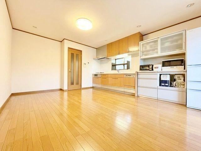 2LDK+2S house in Ota Ward, Tokyo - Photo 1