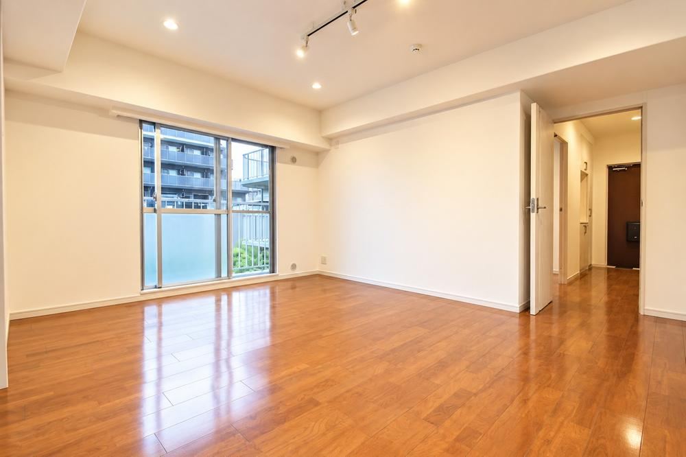 3LDK apartment in Tsurumi Ward, Yokohama, Kanagawa - Photo 1