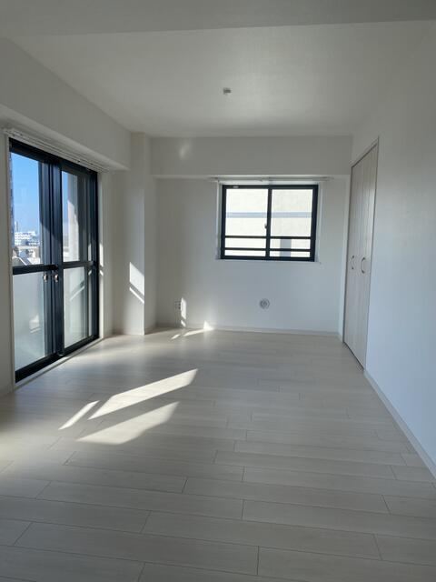 2LDK apartment in Itabashi Ward, Tokyo - Photo 1