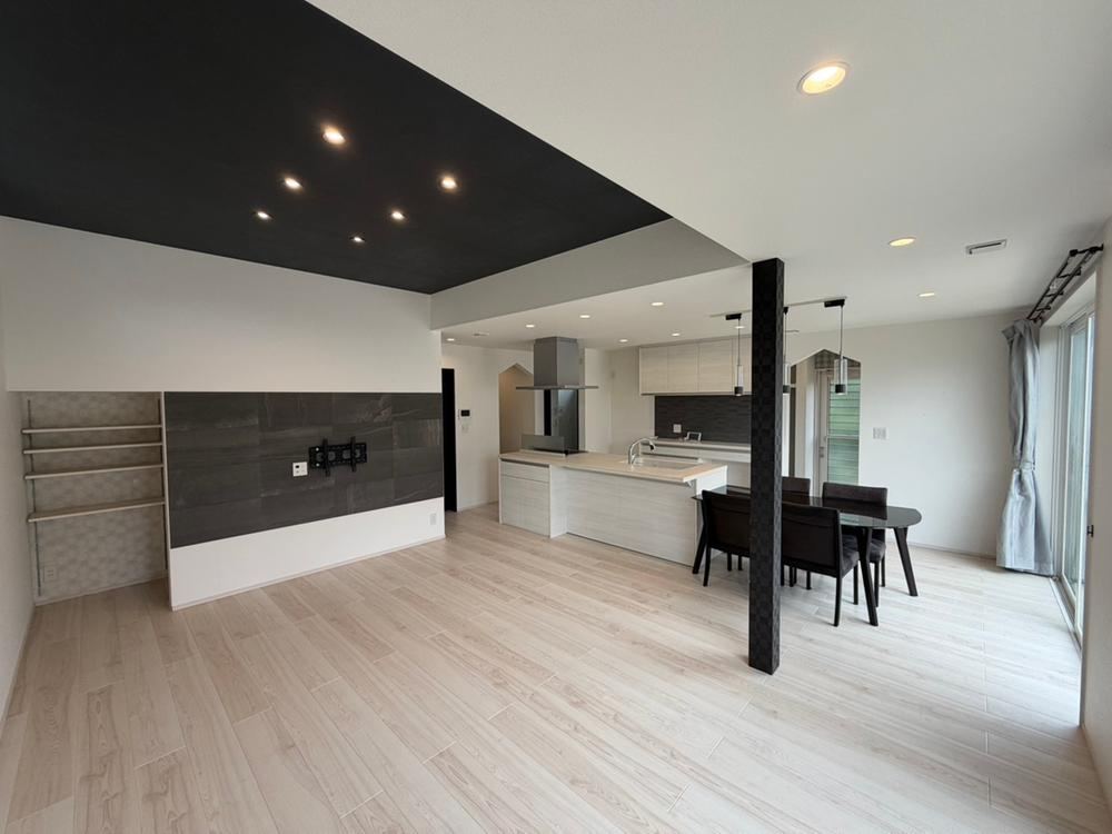 3LDK house in Higashihiroshima, Hiroshima - Photo 1