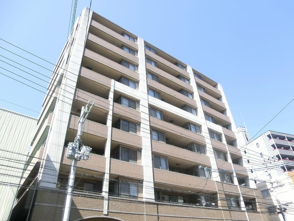 3LDK apartment in Suita, Osaka - Photo 1