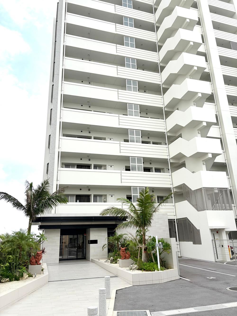 3LDK apartment in Naha, Okinawa - Photo 1