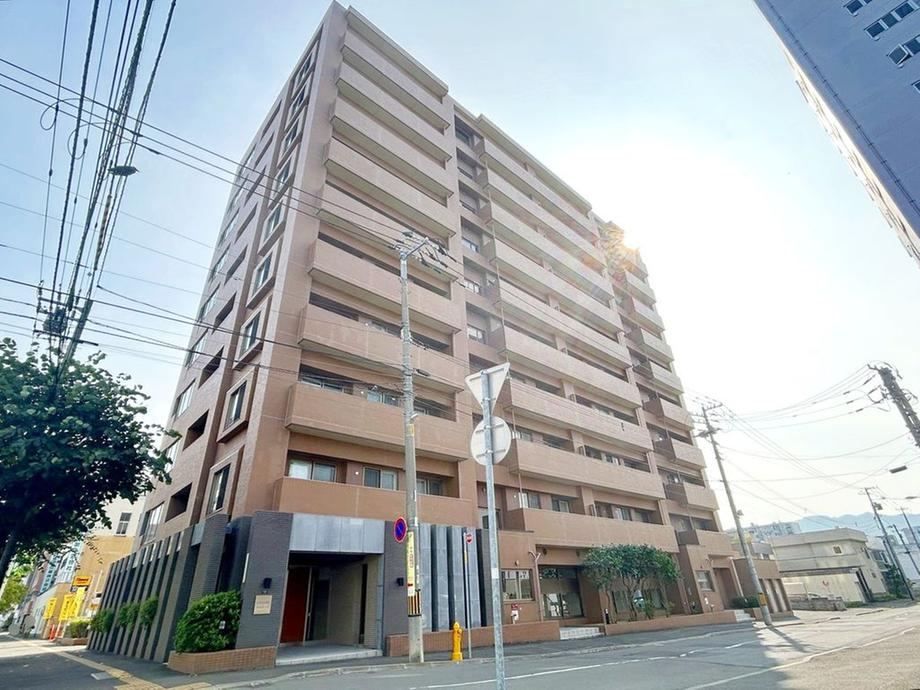 3LDK apartment in Chuo Ward, Sapporo, Hokkaido - Photo 1