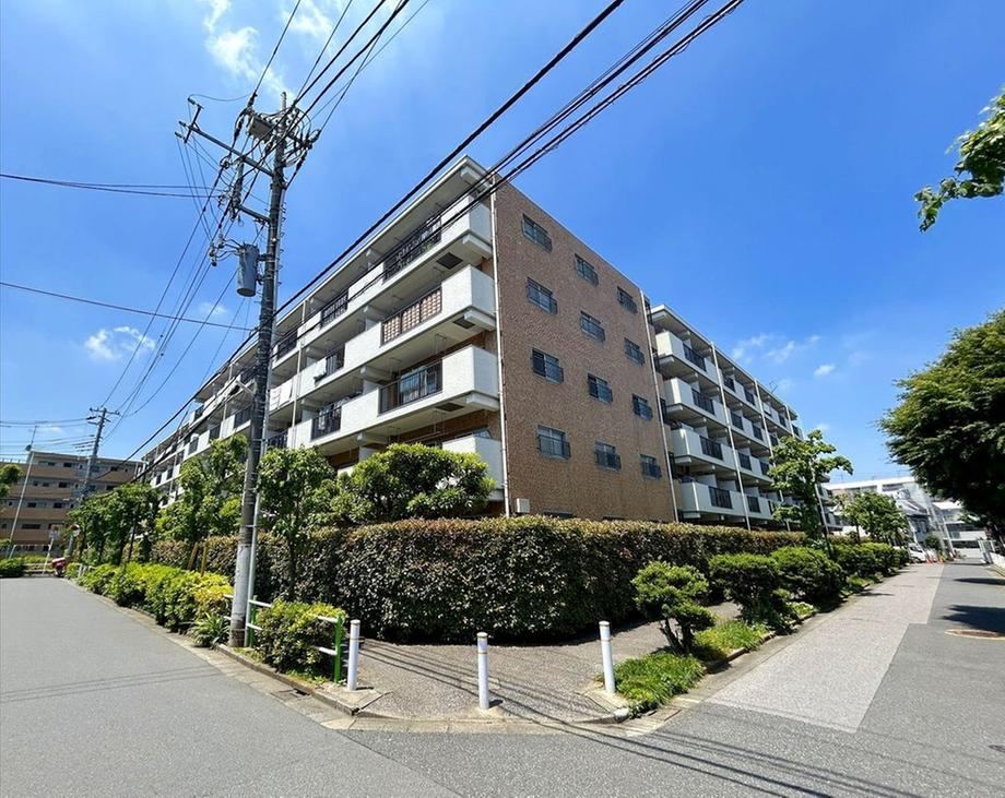 2K apartment in Itabashi Ward, Tokyo - Photo 1