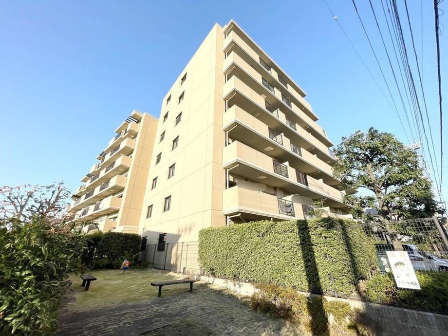 3LDK apartment in Kita Ward, Saitama - Photo 1