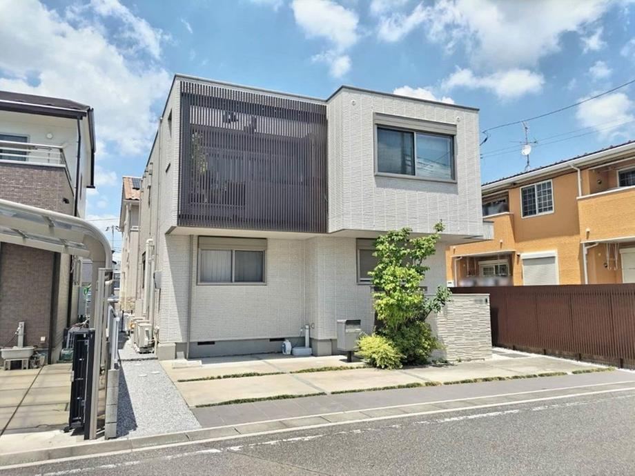 4LDK+S house in Koshigaya, Saitama - Photo 1