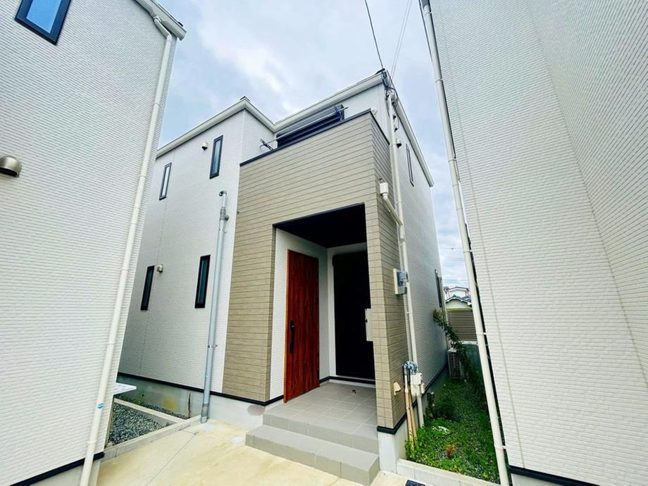 2LDK+S house in Takatsuki, Osaka - Photo 1