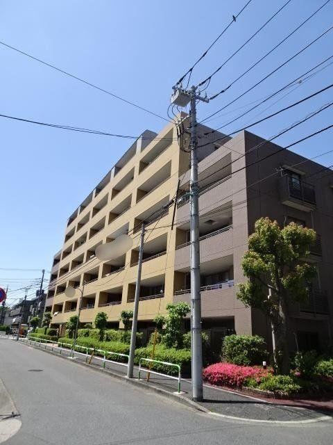 3LDK apartment in Kita Ward, Tokyo - Photo 1