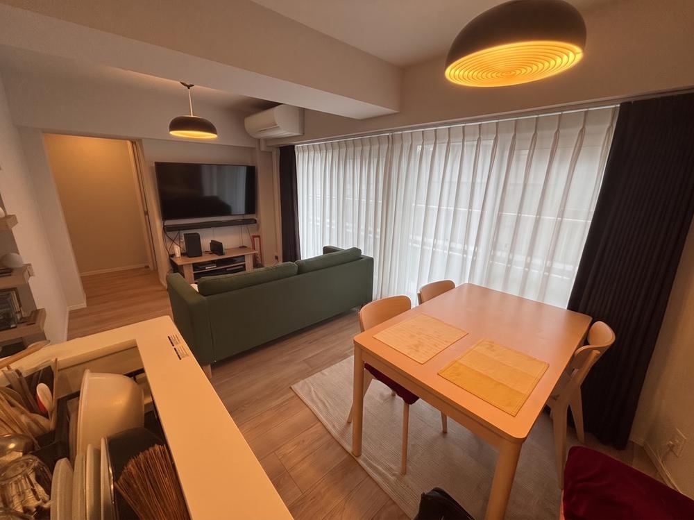 2LDK apartment in Toshima Ward, Tokyo - Photo 1
