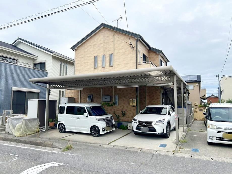 4LDK house in Takahama, Aichi - Photo 1