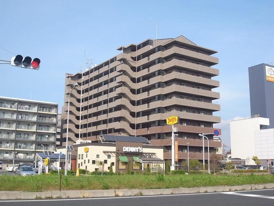 3LDK apartment in Hanamigawa Ward, Chiba - Photo 1