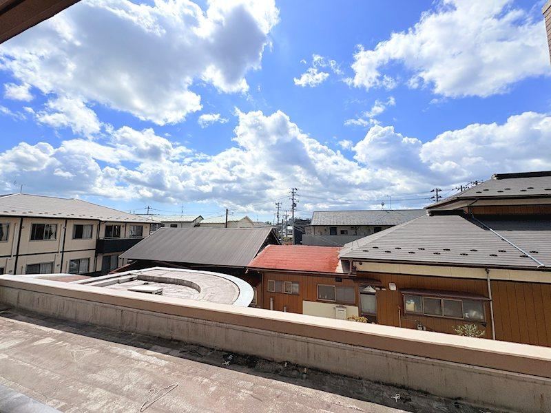 3LDK+S apartment in Izumi Ward, Sendai, Miyagi - Photo 1