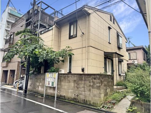 102 m² land in Shinjuku Ward, Tokyo - Photo 1