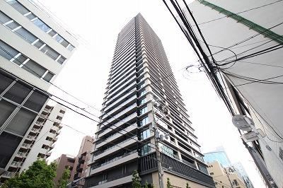 2LDK apartment in Nishi Ward, Osaka - Photo 1
