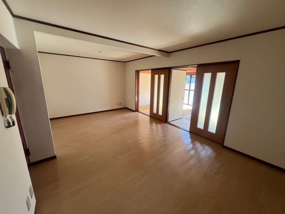 3LDK apartment in Shimonoseki, Yamaguchi - Photo 1