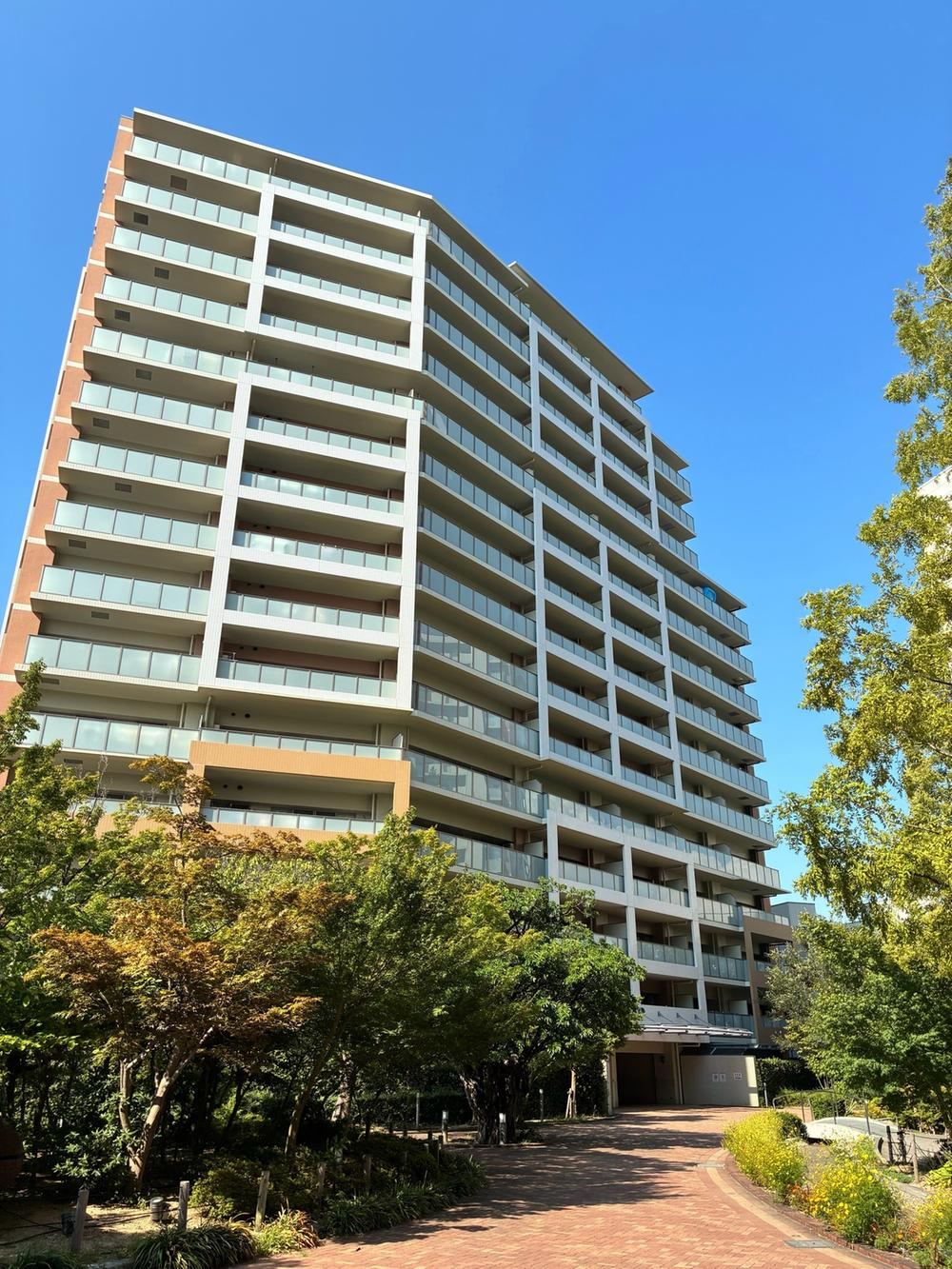 3LDK apartment in Joto Ward, Osaka - Photo 1