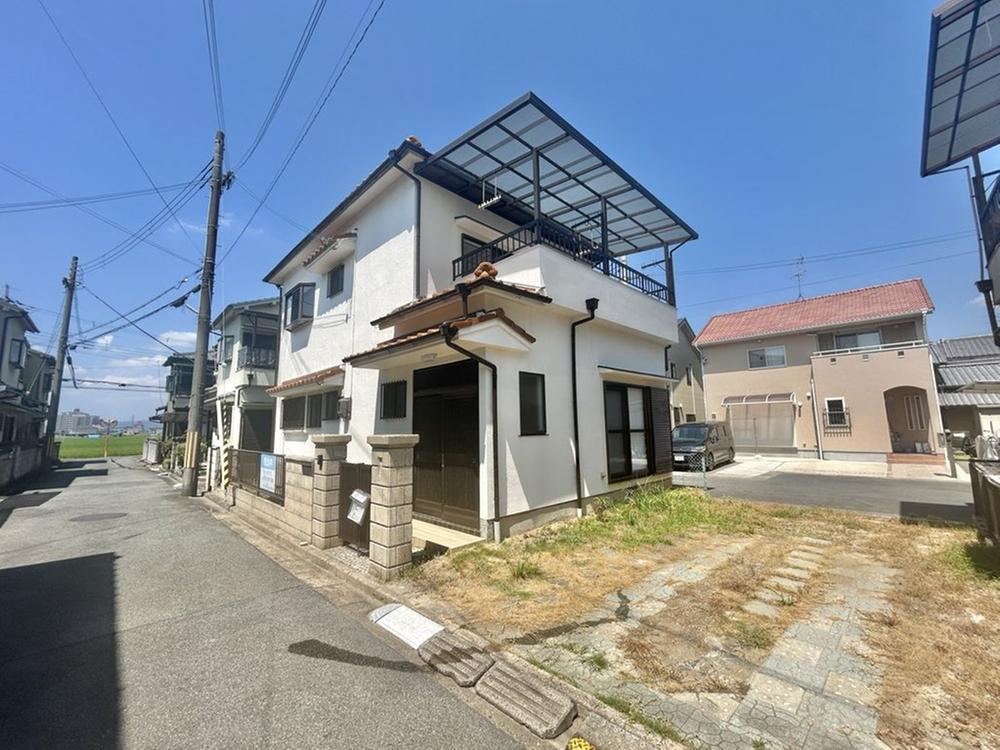 4LDK house in Tenri, Nara - Photo 1