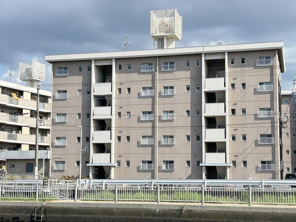 3LDK apartment in Yahatanishi Ward, Kitakyushu, Fukuoka - Photo 1