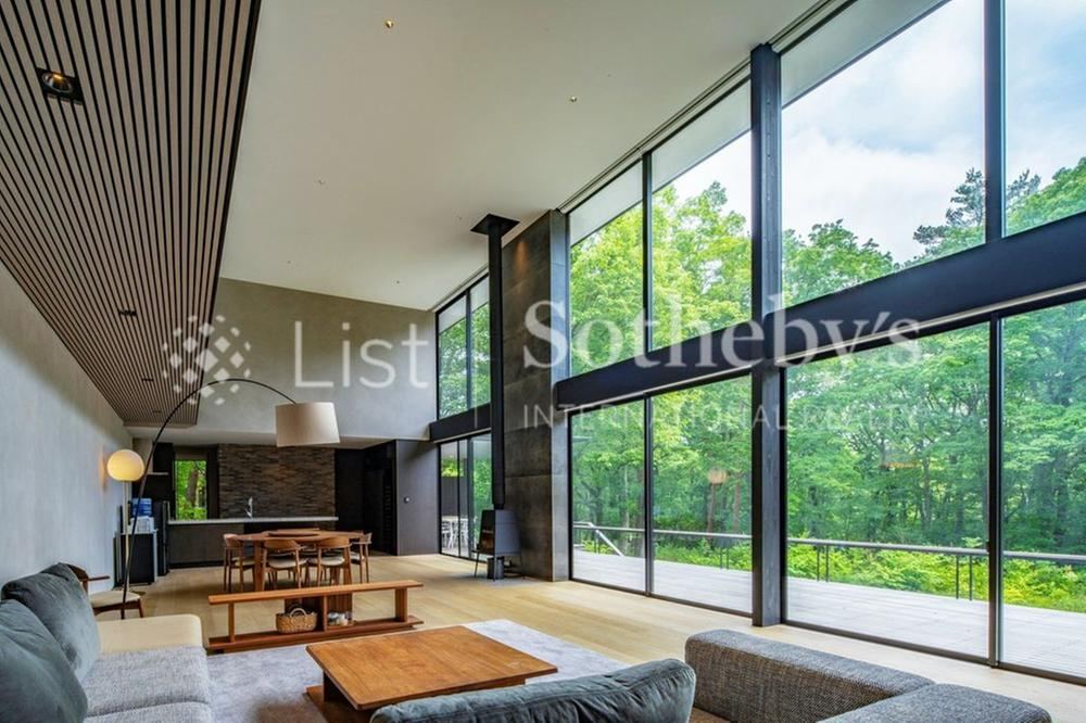 4LDK house in Karuizawa, Kitasaku District, Nagano - Photo 1