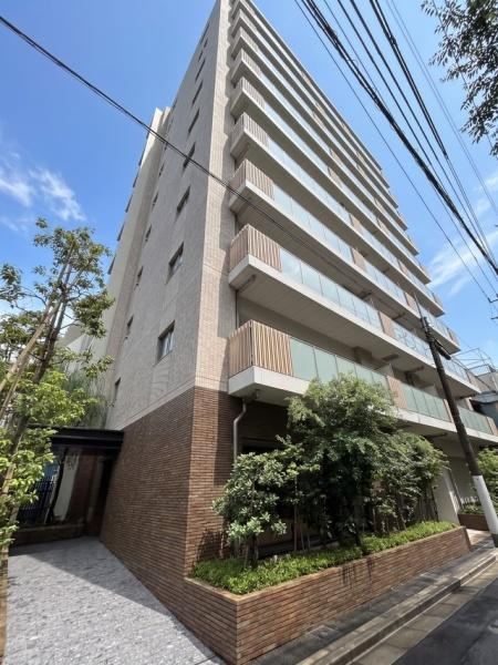 2LDK apartment in Taito Ward, Tokyo - Photo 1
