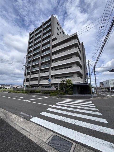 2LDK apartment in Takamatsu, Kagawa - Photo 1
