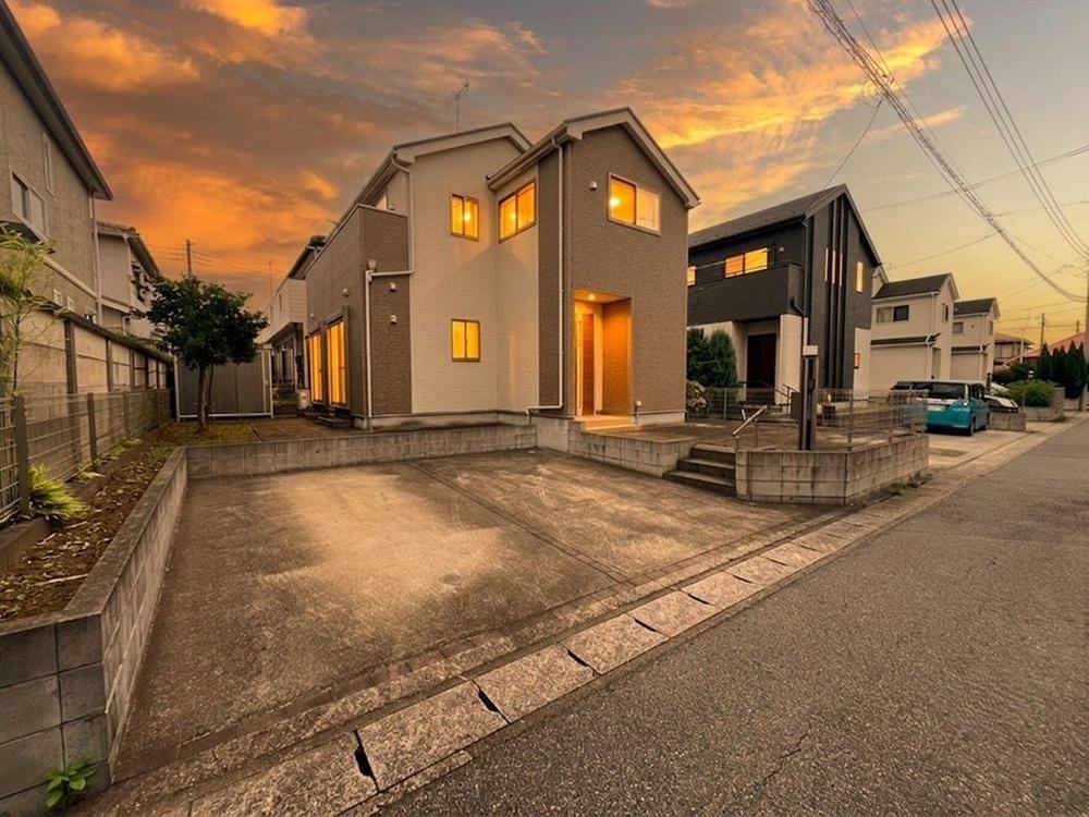 4LDK house in Yotsukaido, Chiba - Photo 1