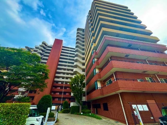 3LDK apartment in Fukushima Ward, Osaka - Photo 1