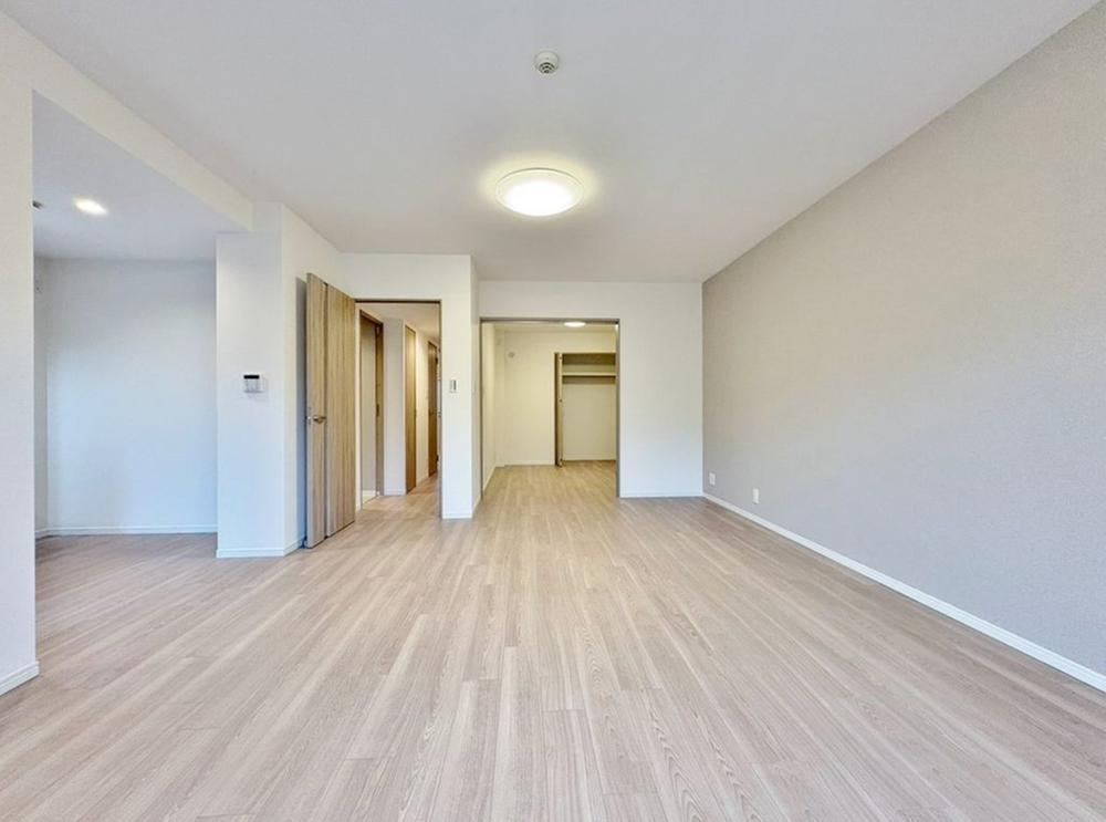 3LDK apartment in Kashiwa, Chiba - Photo 1