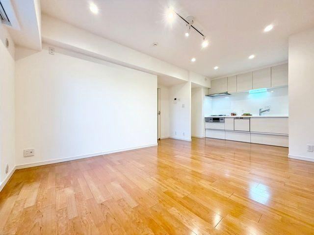 3LDK apartment in Tsurumi Ward, Yokohama, Kanagawa - Photo 1