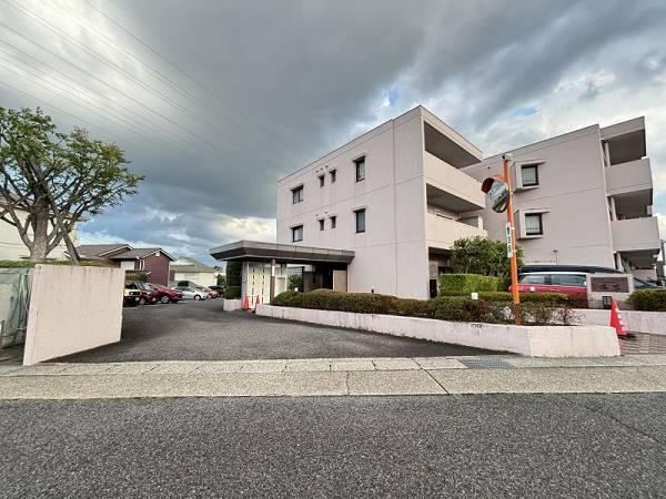 3LDK apartment in Midori Ward, Nagoya, Aichi - Photo 1