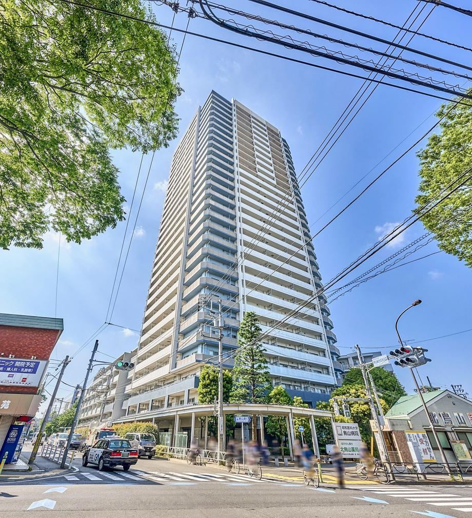 3LDK apartment in Setagaya Ward, Tokyo - Photo 1
