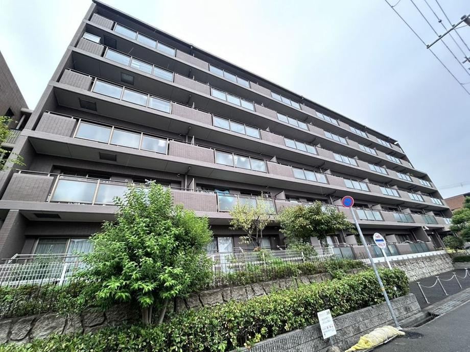 3LDK apartment in Higashinada Ward, Kobe, Hyogo - Photo 1