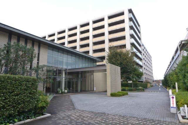 3LDK apartment in Inagi, Tokyo - Photo 1