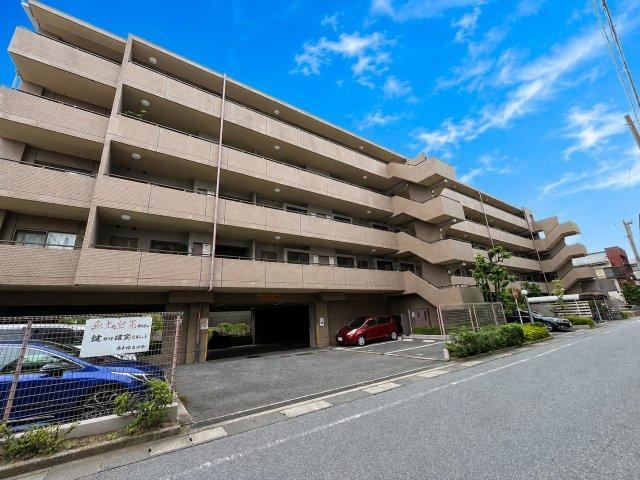 3LDK apartment in Ichikawa, Chiba - Photo 1
