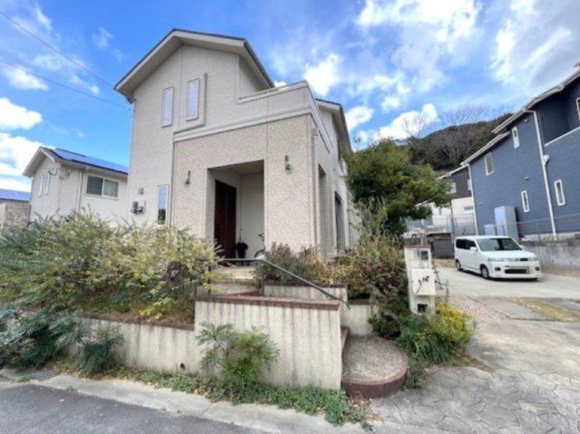4LDK house in Tobata Ward, Kitakyushu, Fukuoka - Photo 1