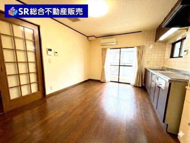 5LDK house in Higashiosaka, Osaka - Photo 1