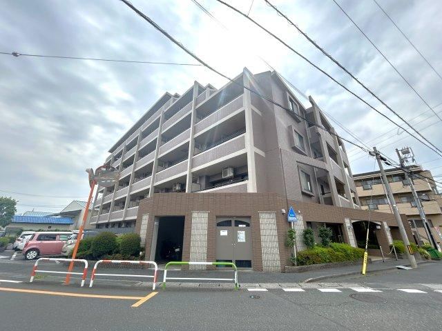 3LDK apartment in Asaka, Saitama - Photo 1