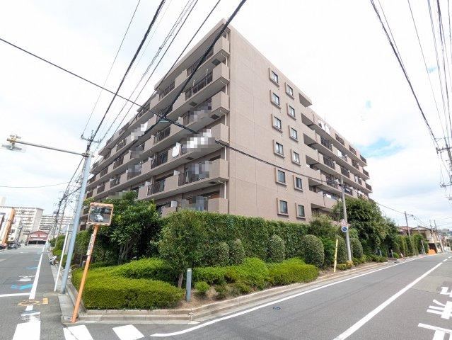 2LDK apartment in Minami Ward, Saitama - Photo 1