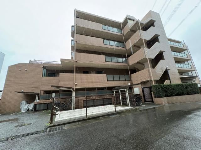 2LDK+S apartment in Asao Ward, Kawasaki, Kanagawa - Photo 1