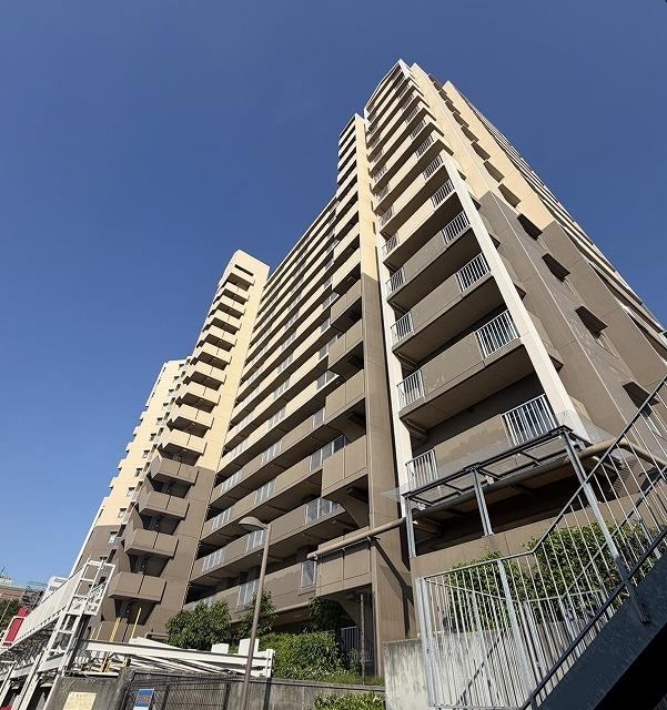 3LDK apartment in Izumi, Osaka - Photo 1